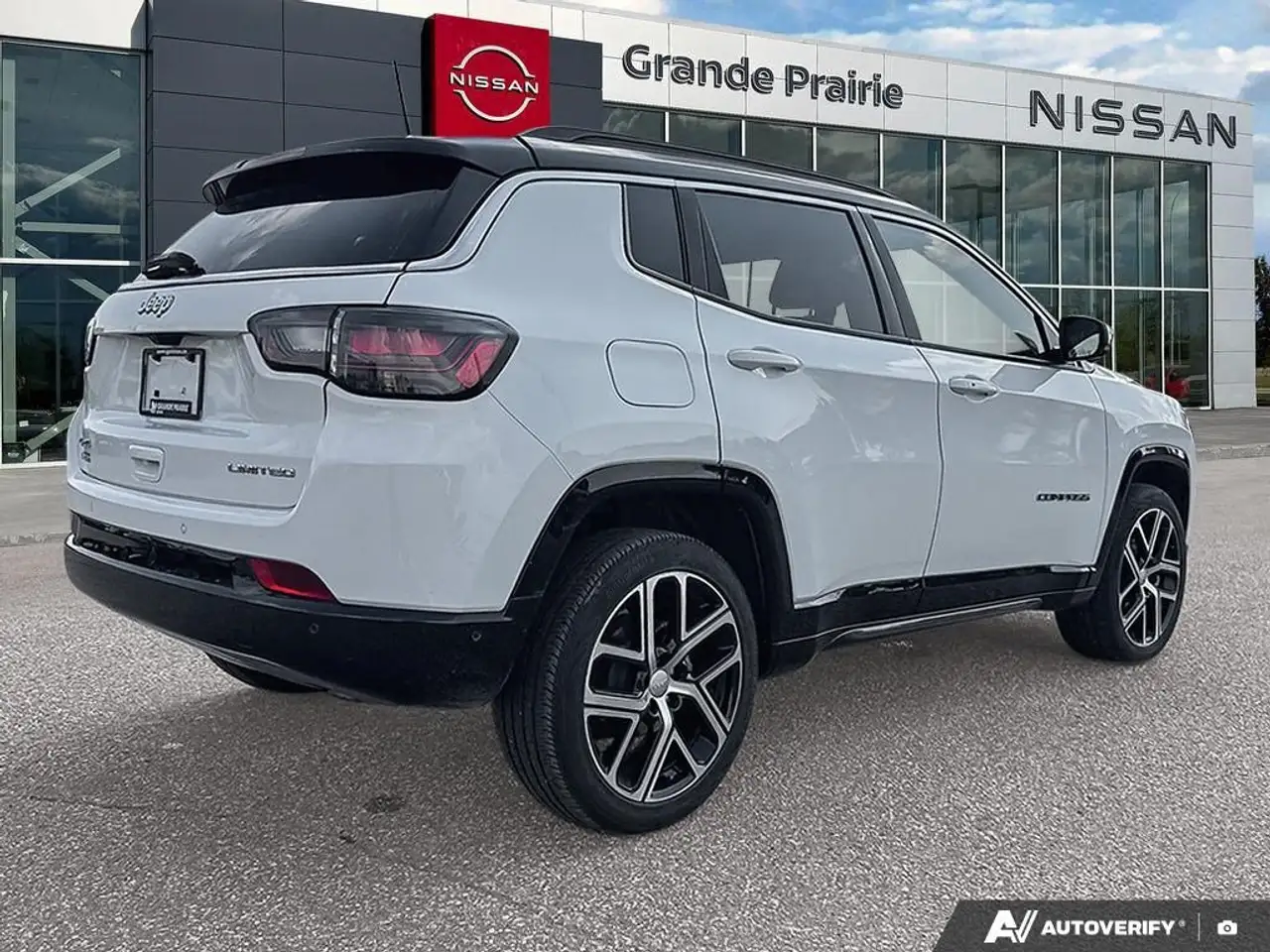 Jeep Compass photo Jeep Compass