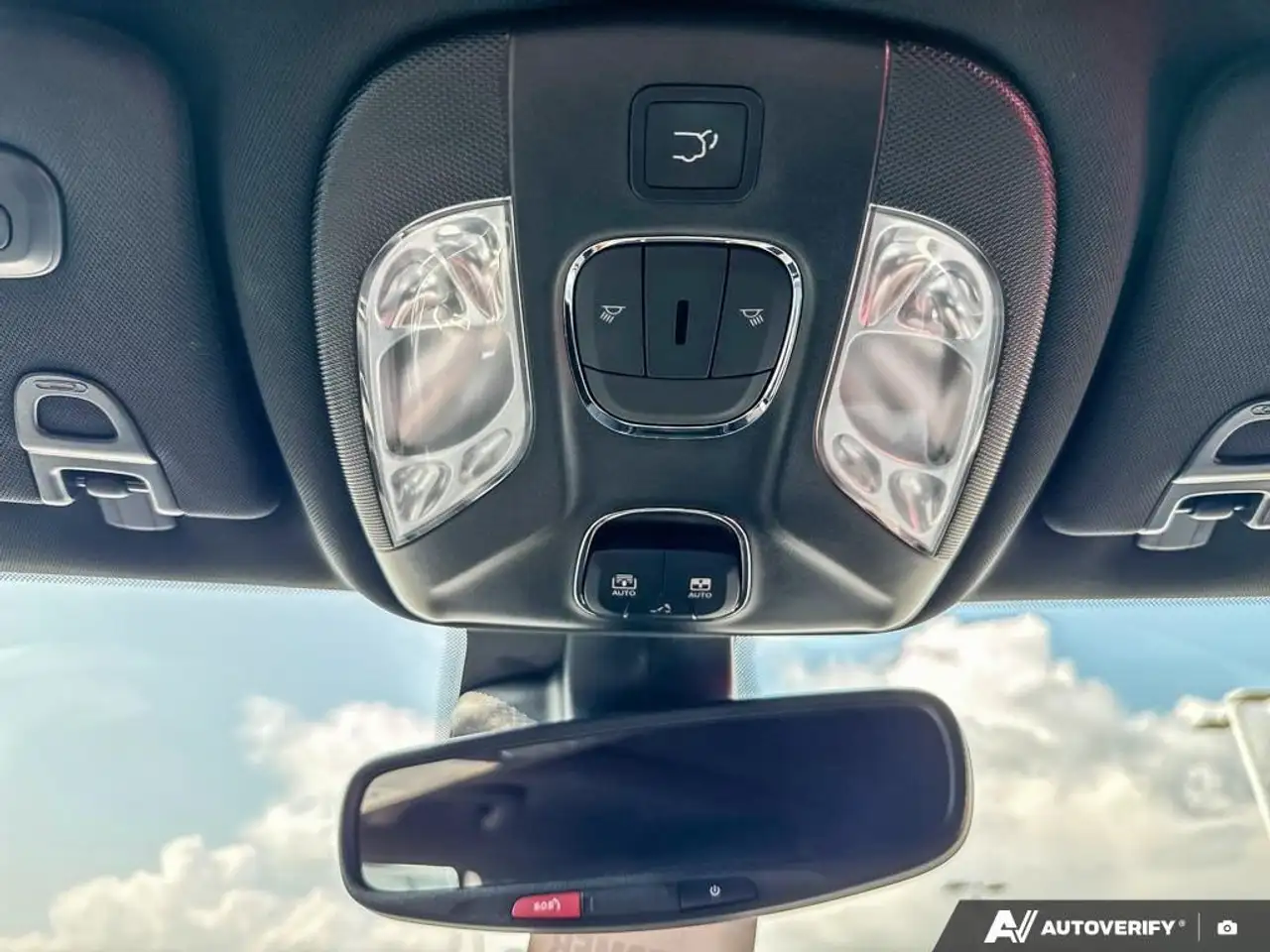 Jeep Compass photo Jeep Compass