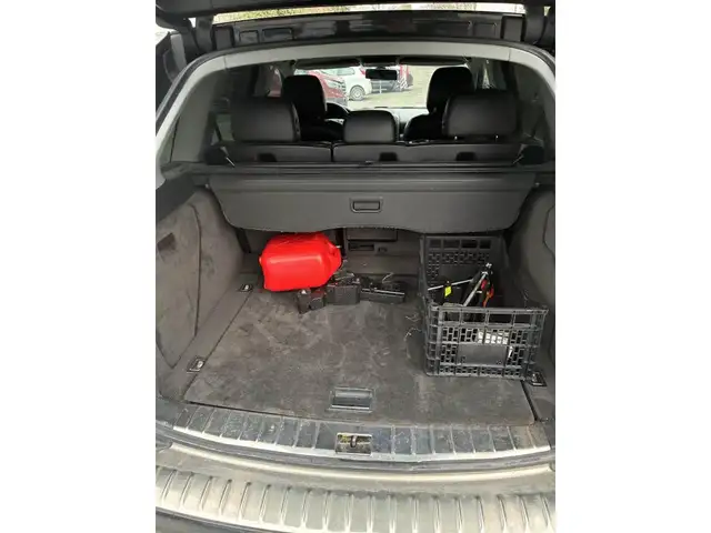 Porsche Cayenne view 14