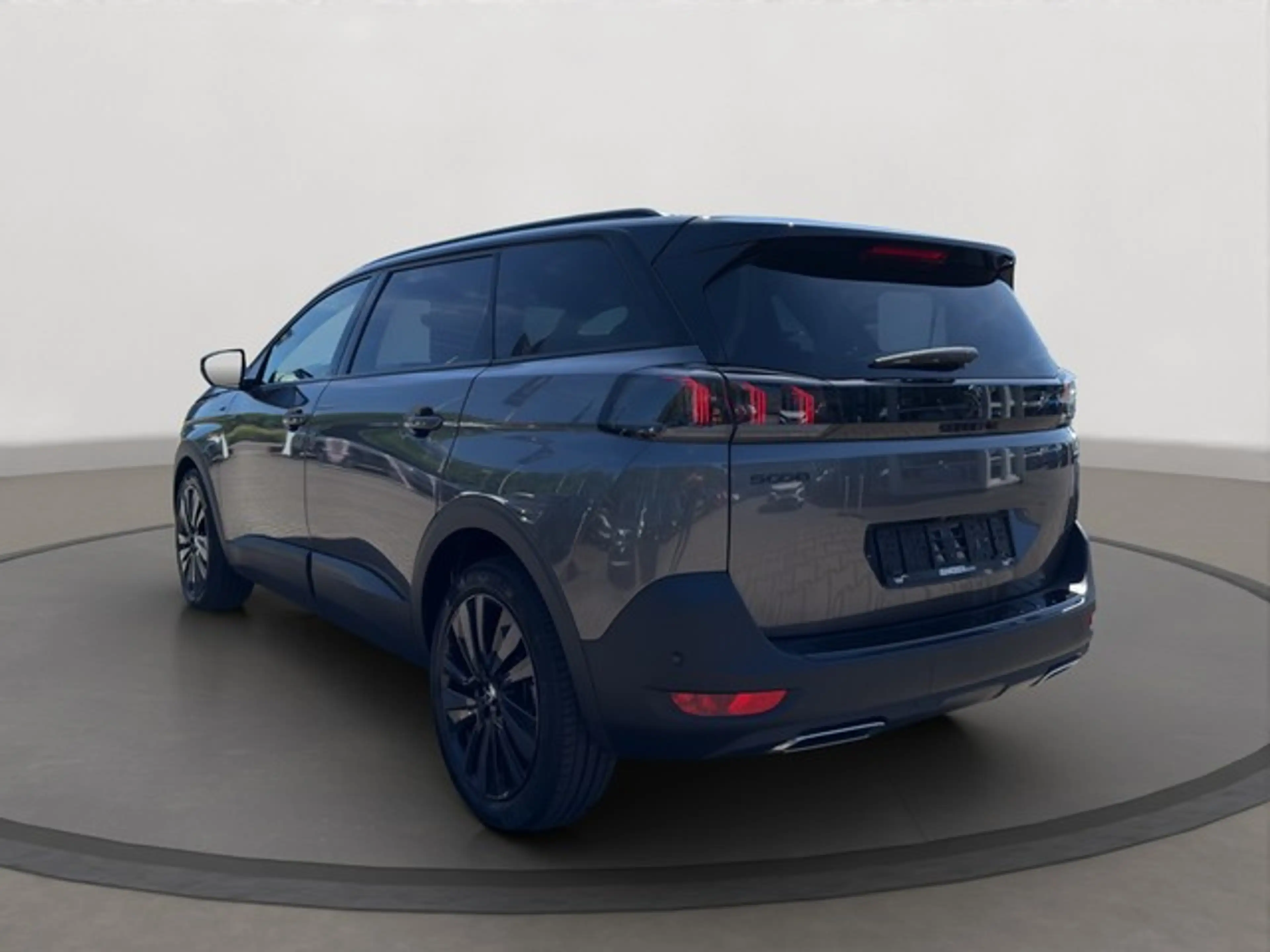 Peugeot 5008 GT HYBRID 136 7-Sitz+Pano+360+Sitzhzg+ACC+Massa... — photo 3