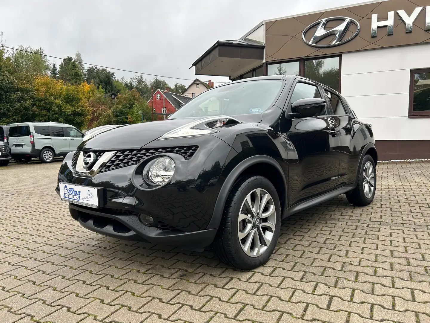 Nissan Juke Juke 1.6 Xtronic N-Connecta Schwarz - 1