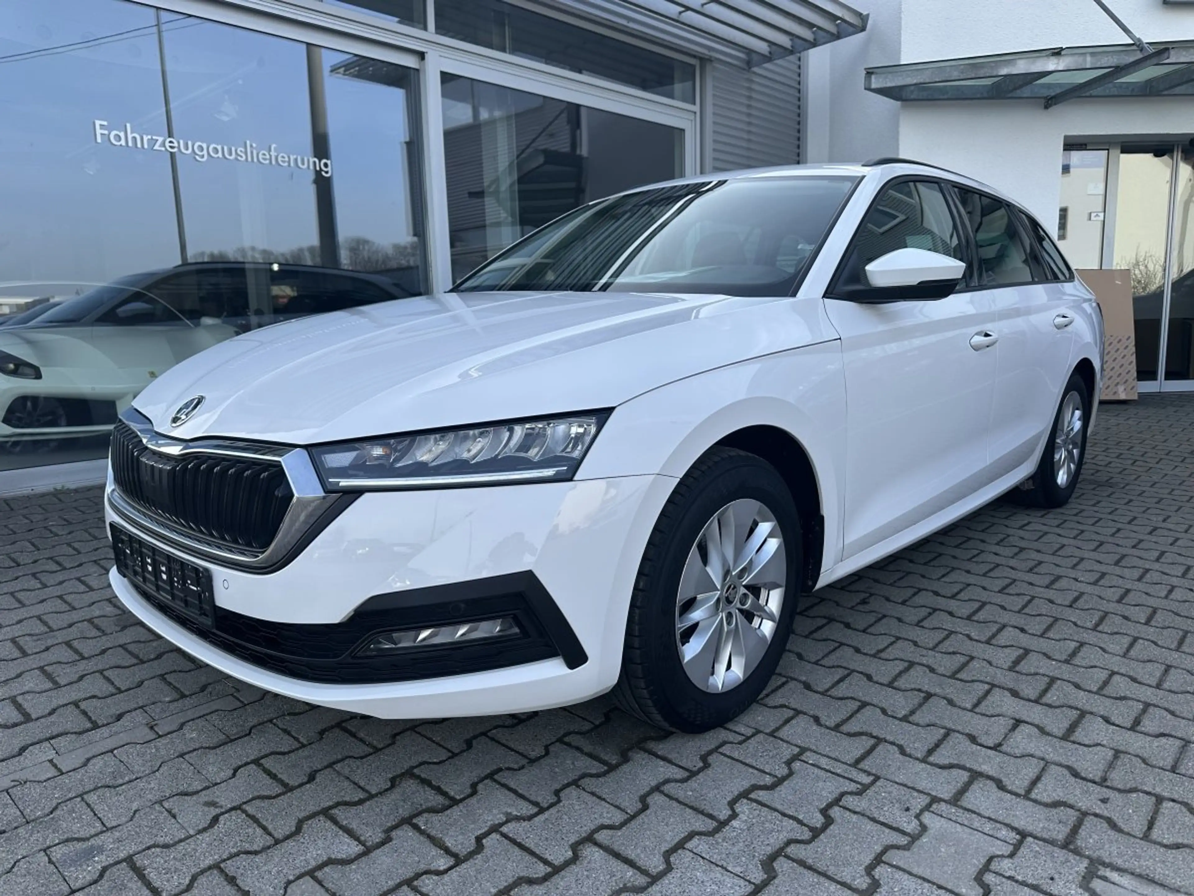 Skoda Octavia Combi 2.0TDI FIRST EDITION*VC*LED*PDC — photo 2