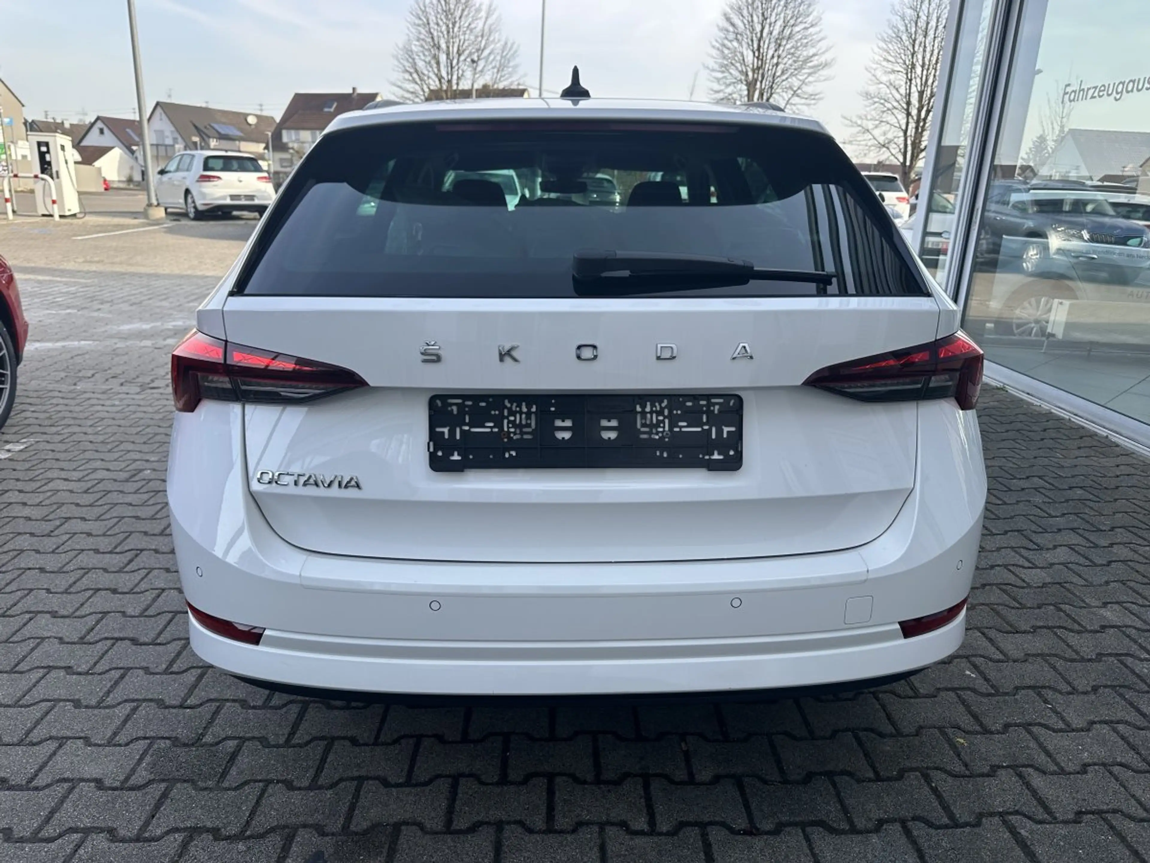 Skoda Octavia Combi 2.0TDI FIRST EDITION*VC*LED*PDC — photo 6