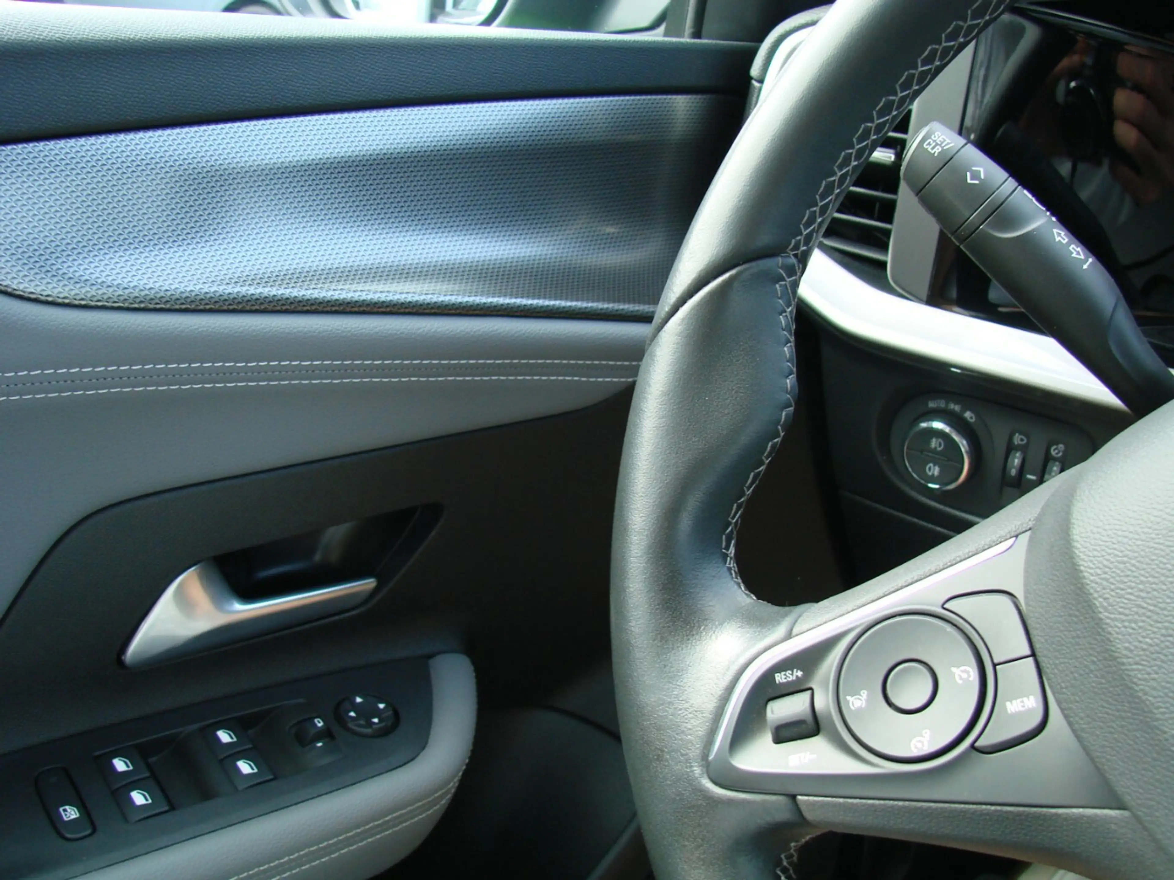Opel Mokka-E Elegance LED Kamera 180º Spurhalt Tempomat — photo 9