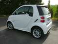 smart forTwo Passion Coupe Mikro Hybrid Drive Weiß - thumbnail 2