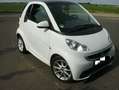 smart forTwo Passion Coupe Mikro Hybrid Drive Weiß - thumbnail 4