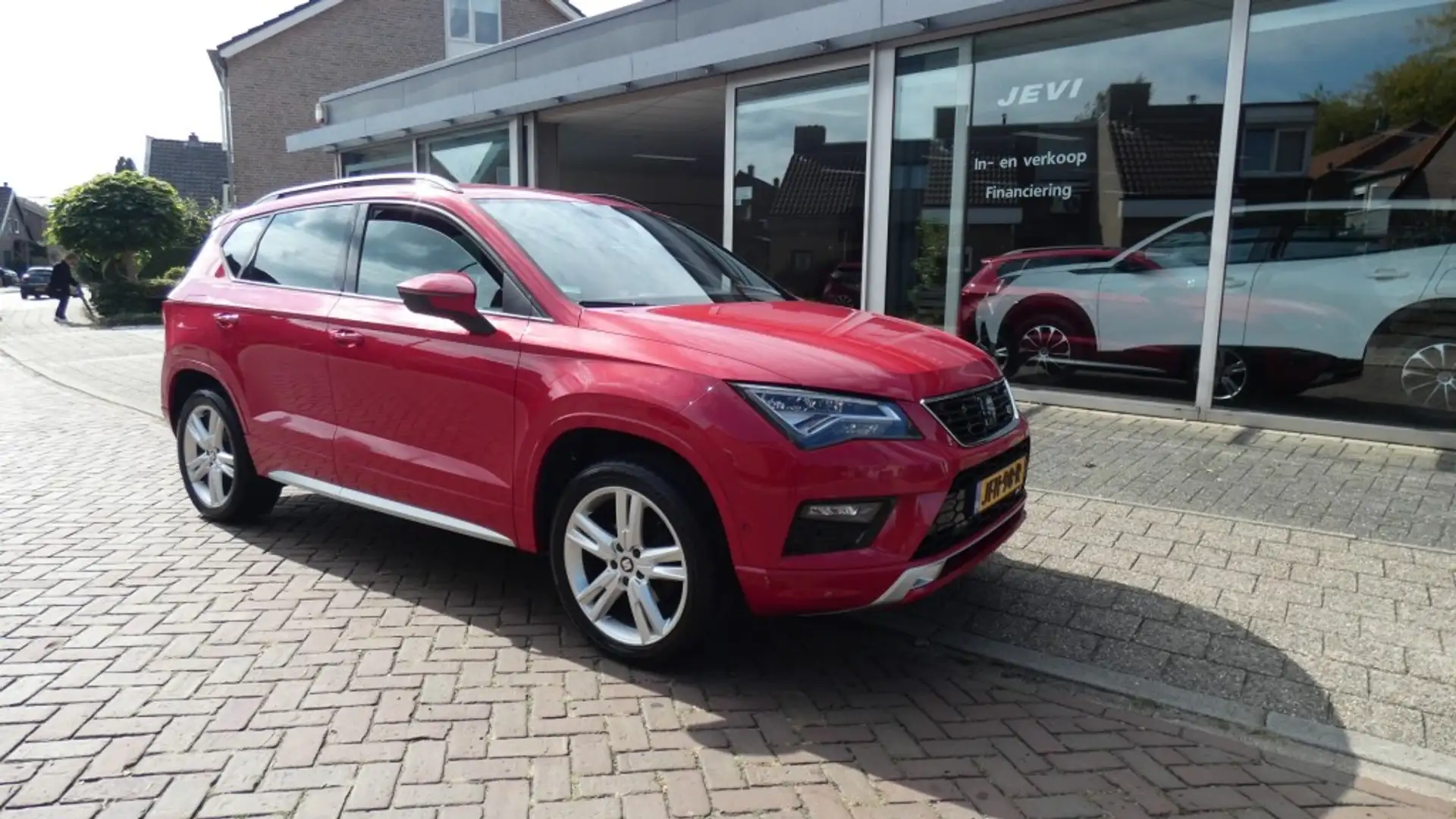 SEAT Ateca 1.5 TSI  FR Uitvoering * AUTOMAAT DSG  * NAVI * CR Rood - 1