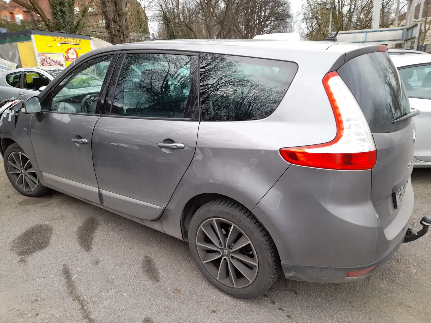 Renault Scenic Energy dCi 130 Start Grau - 2