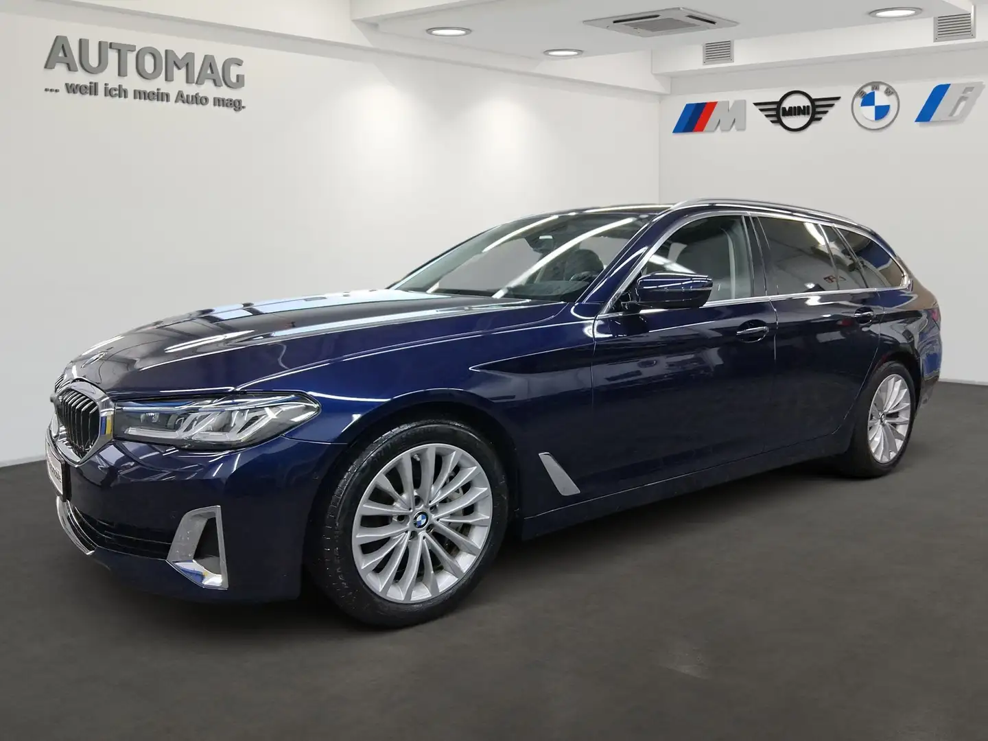 BMW 530 d xDrive LuxuryLine*AHK*ParkAss*DrivAss*Laser*Head Blau - 1