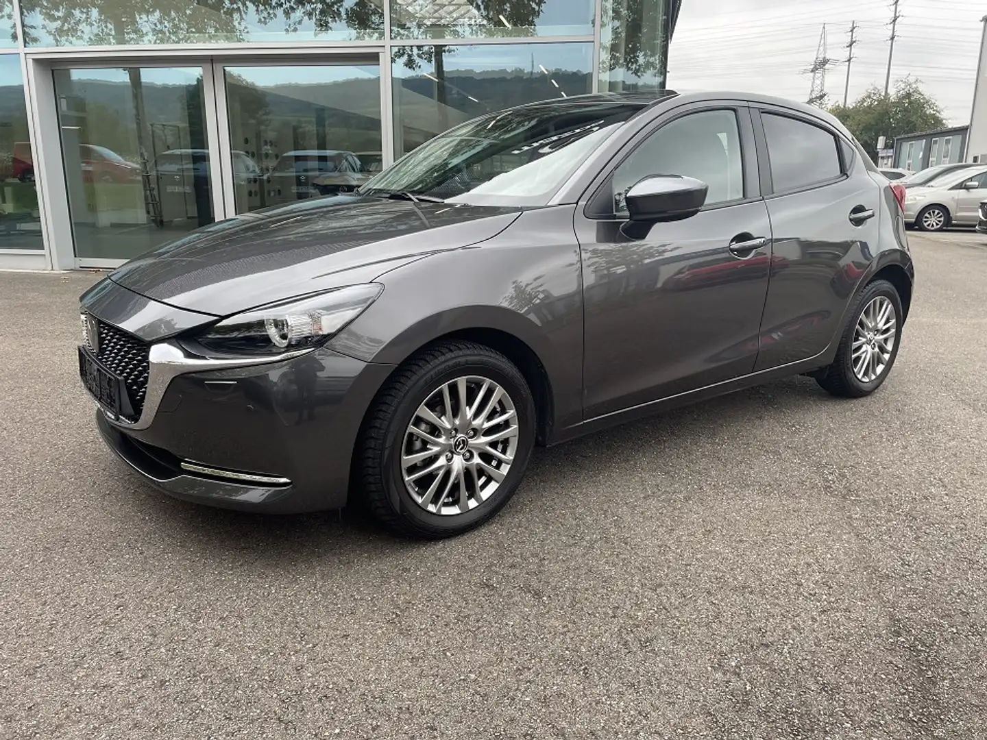 Mazda 2 SKYACTIV-G 90 M Hybrid Grau - 2
