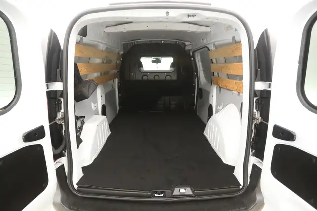 Renault Express view 3