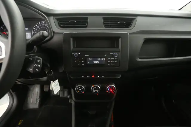 Renault Express view 11