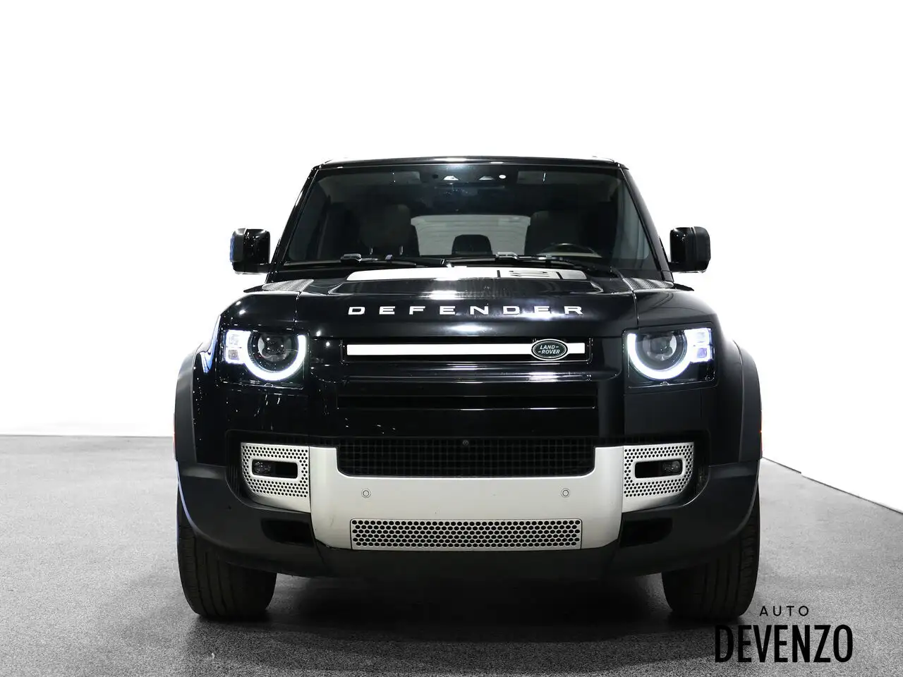 Land Rover Defender снимка Land Rover Defender
