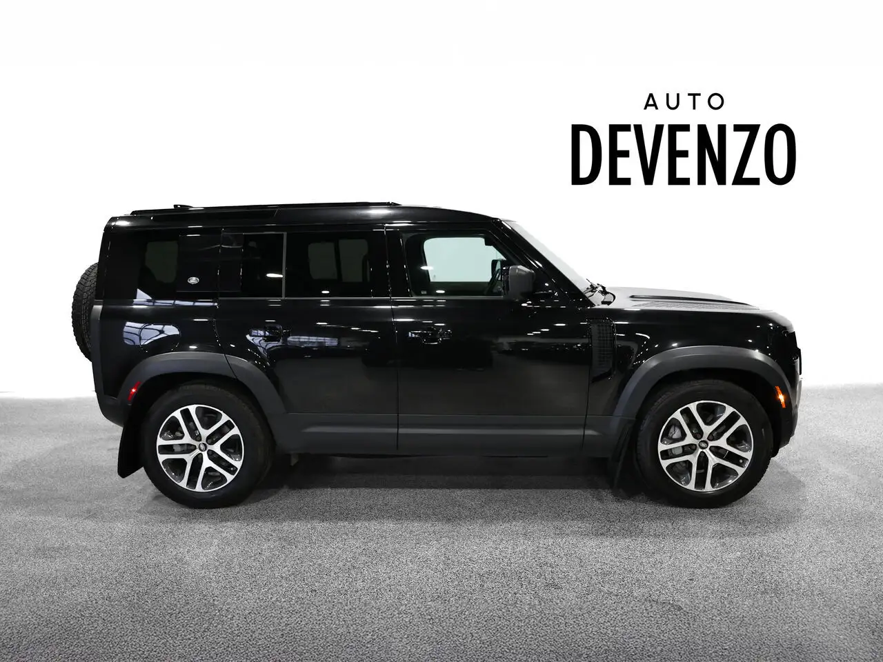 Land Rover Defender снимка Land Rover Defender