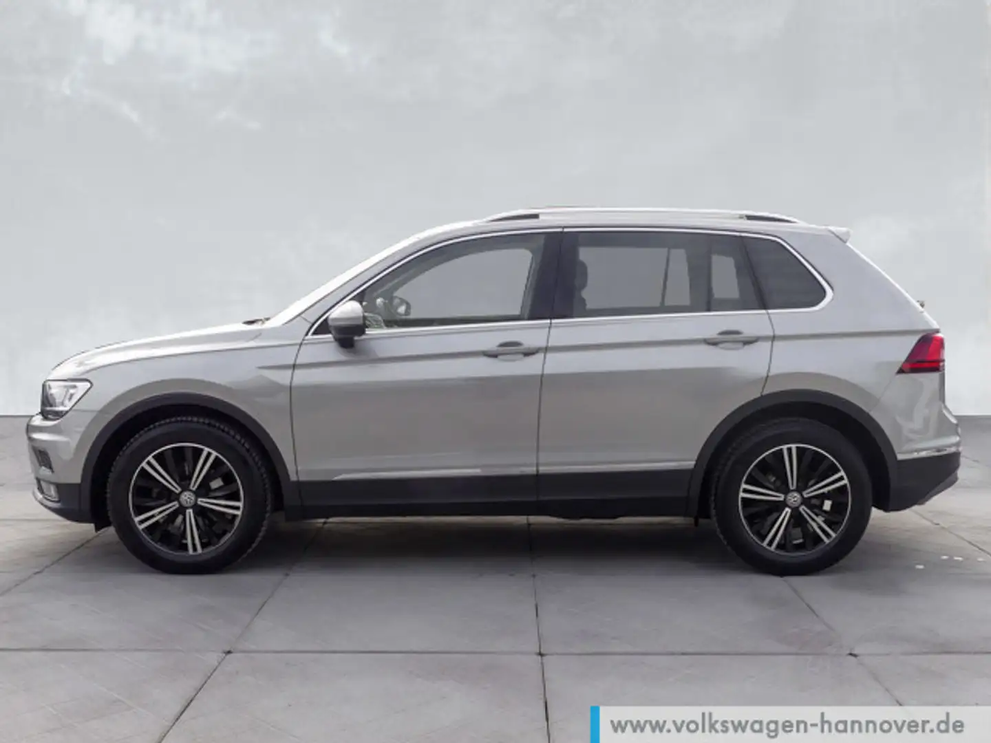 Volkswagen Tiguan 2.0 TDI Highline Navi AHK STHZG LED PDC L Plateado - 2