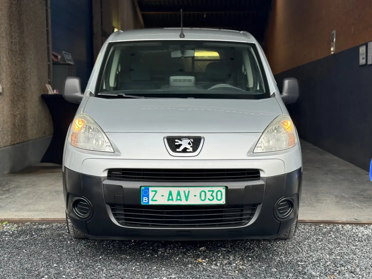 Peugeot Partner *3 places*airco*garantie 12 mois* Gris - 2