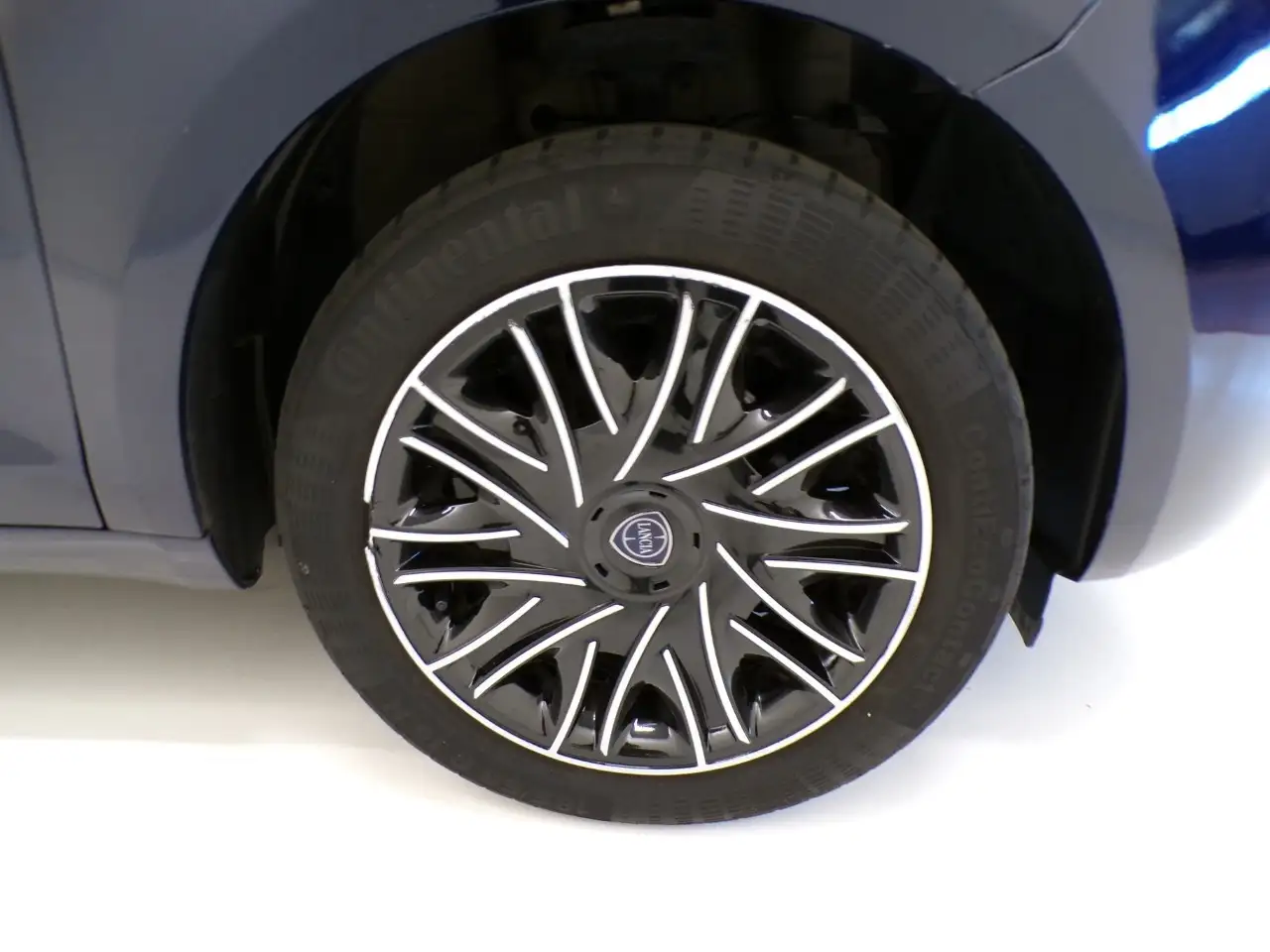 Lancia Ypsilon III Ypsilon 1.2 Gold s&s 69cv my19, миниатюра 4