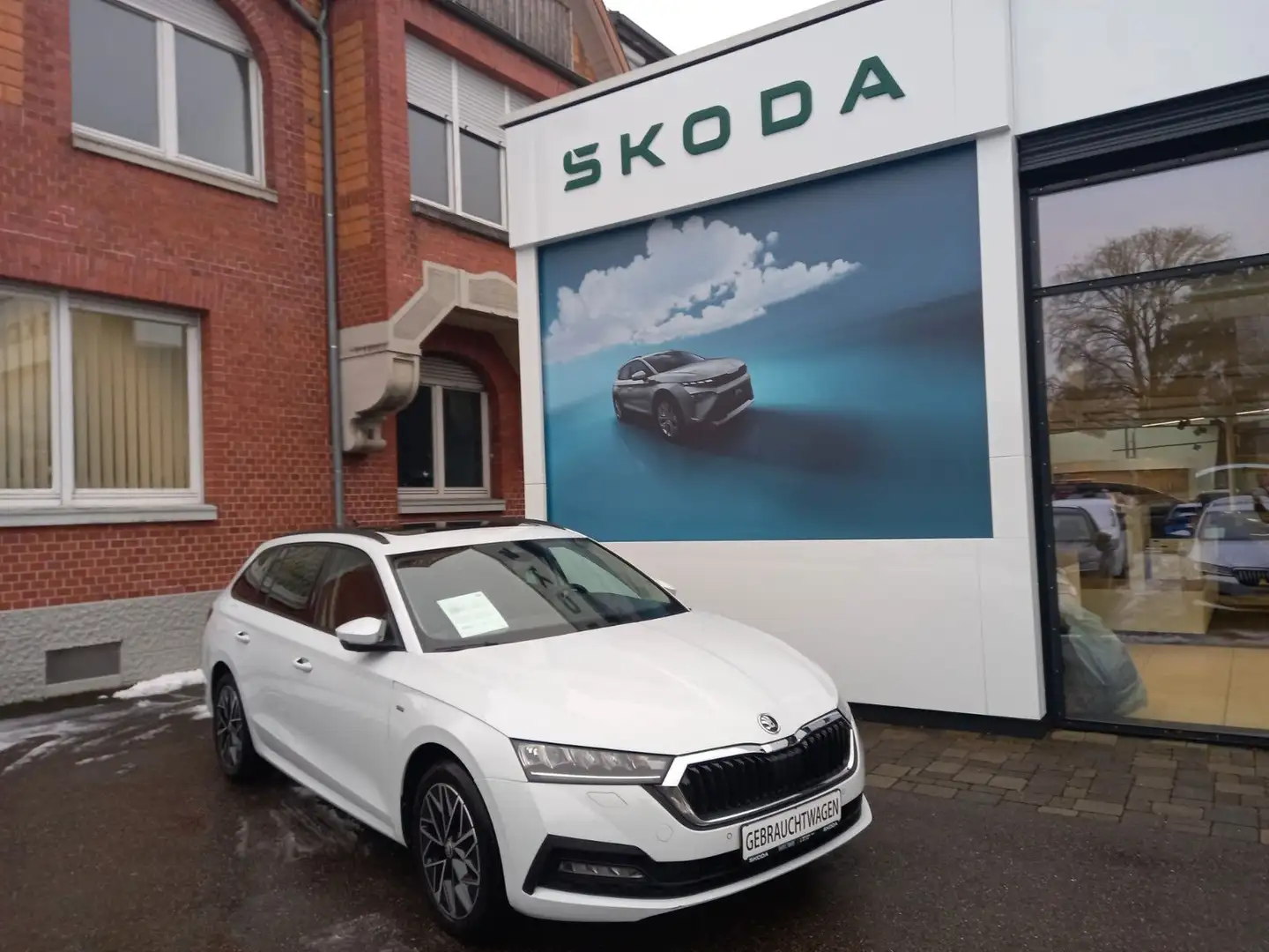 Skoda Octavia Combi Clever 1,0l TSI e-TEC 81kW DSG Weiß - 1