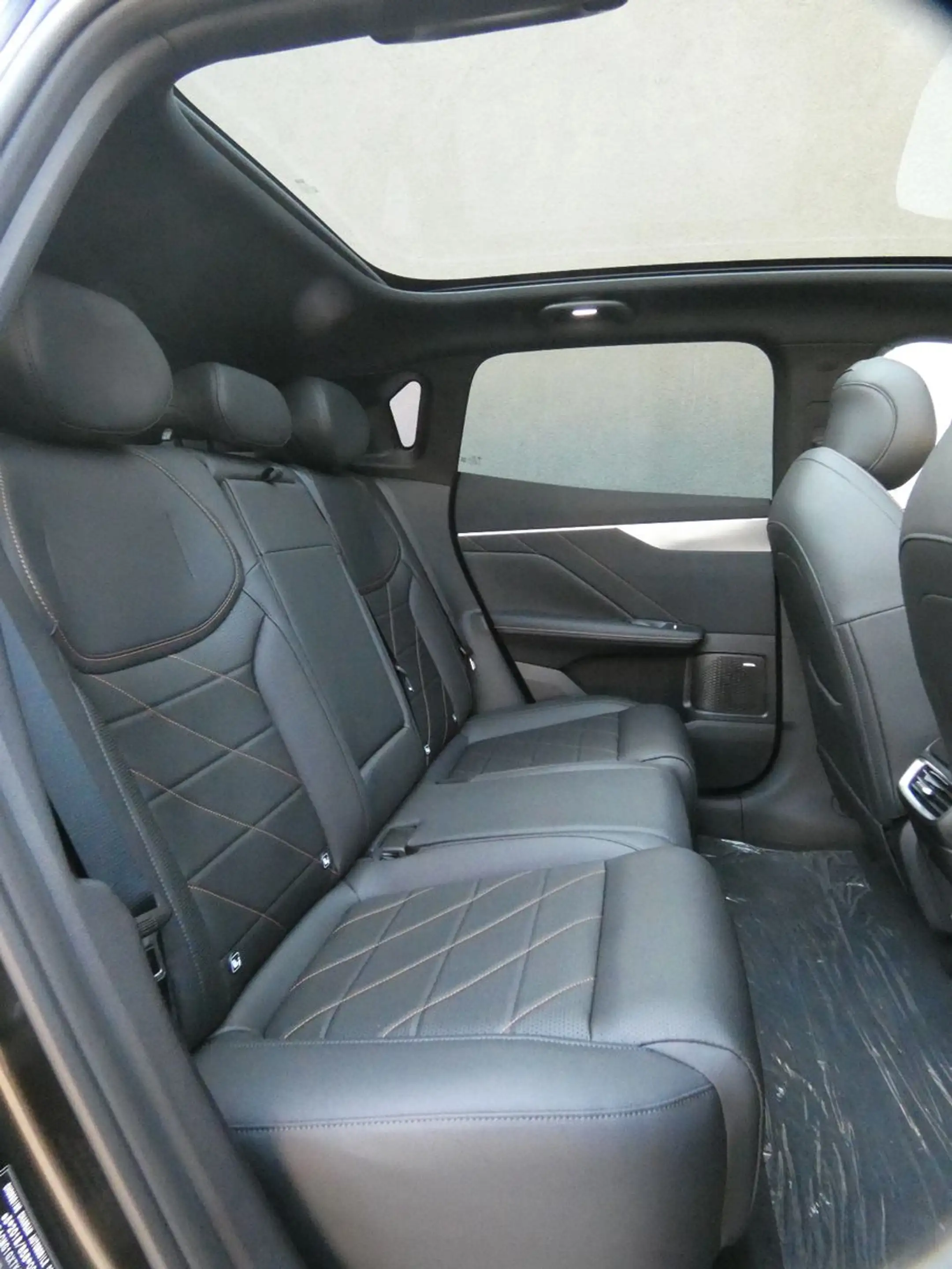 Changan Deepal S05 AWD MAX/AHK/Panorama/Leder/360°/20" — photo 31