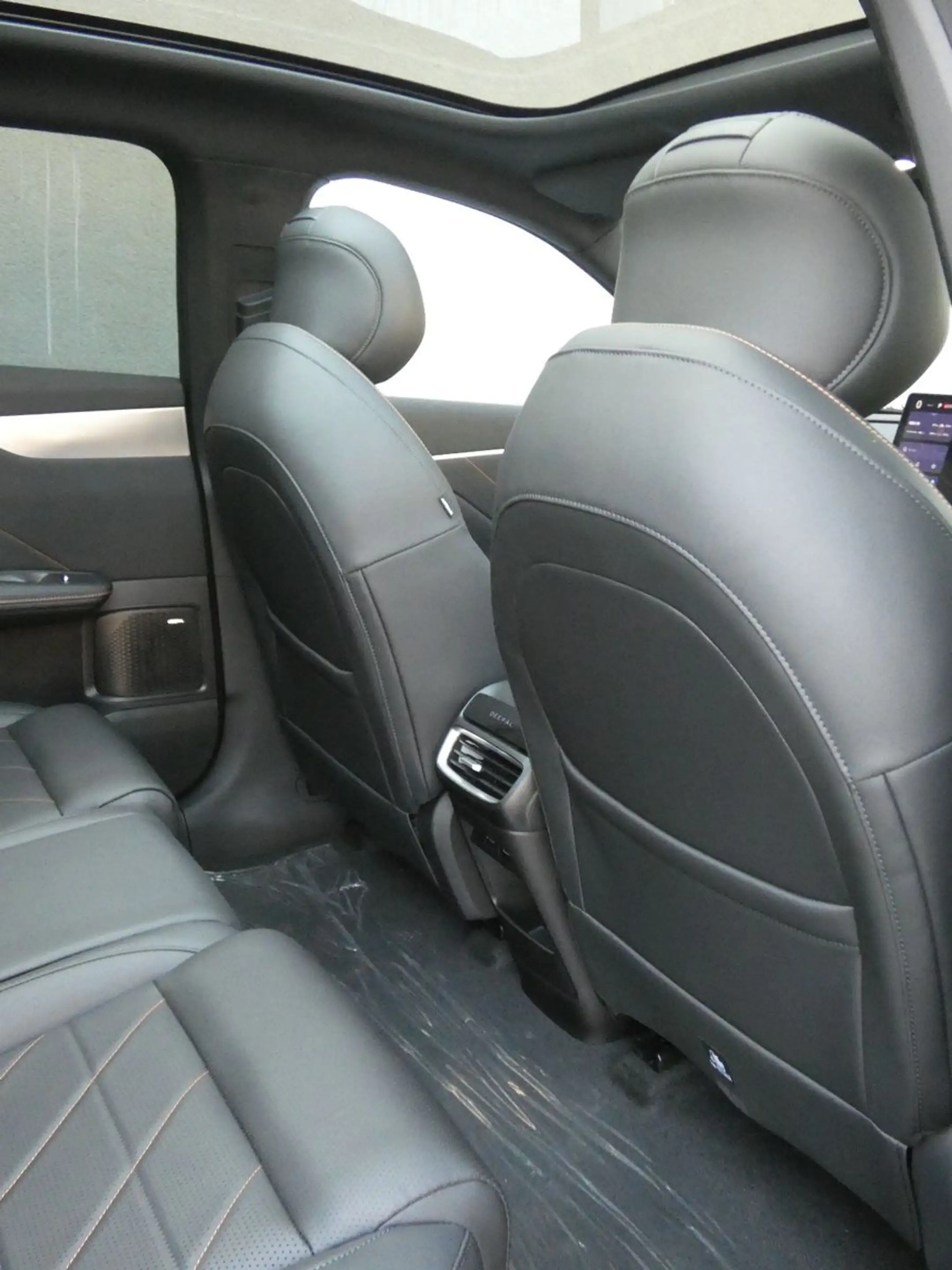Changan Deepal S05 AWD MAX/AHK/Panorama/Leder/360°/20" — photo 30