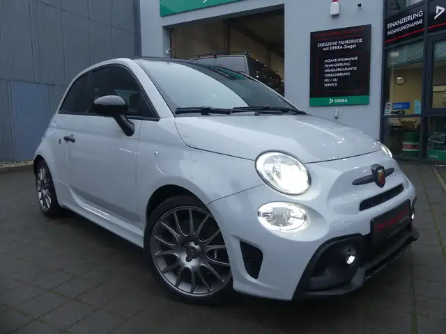 Abarth 695C Cabrio Abarth Turismo XENON/NAVI/BEATS