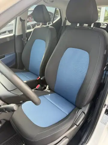 Hyundai I10 view 8