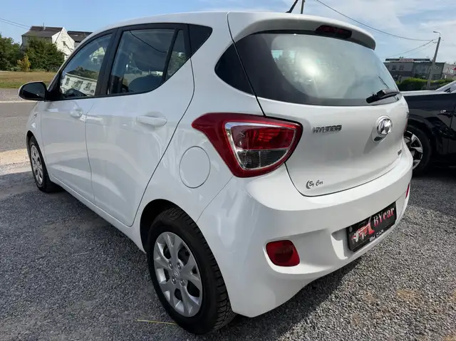 Hyundai I10 view 3