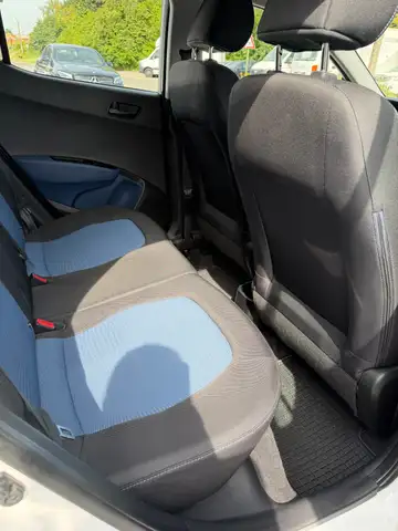 Hyundai I10 view 11