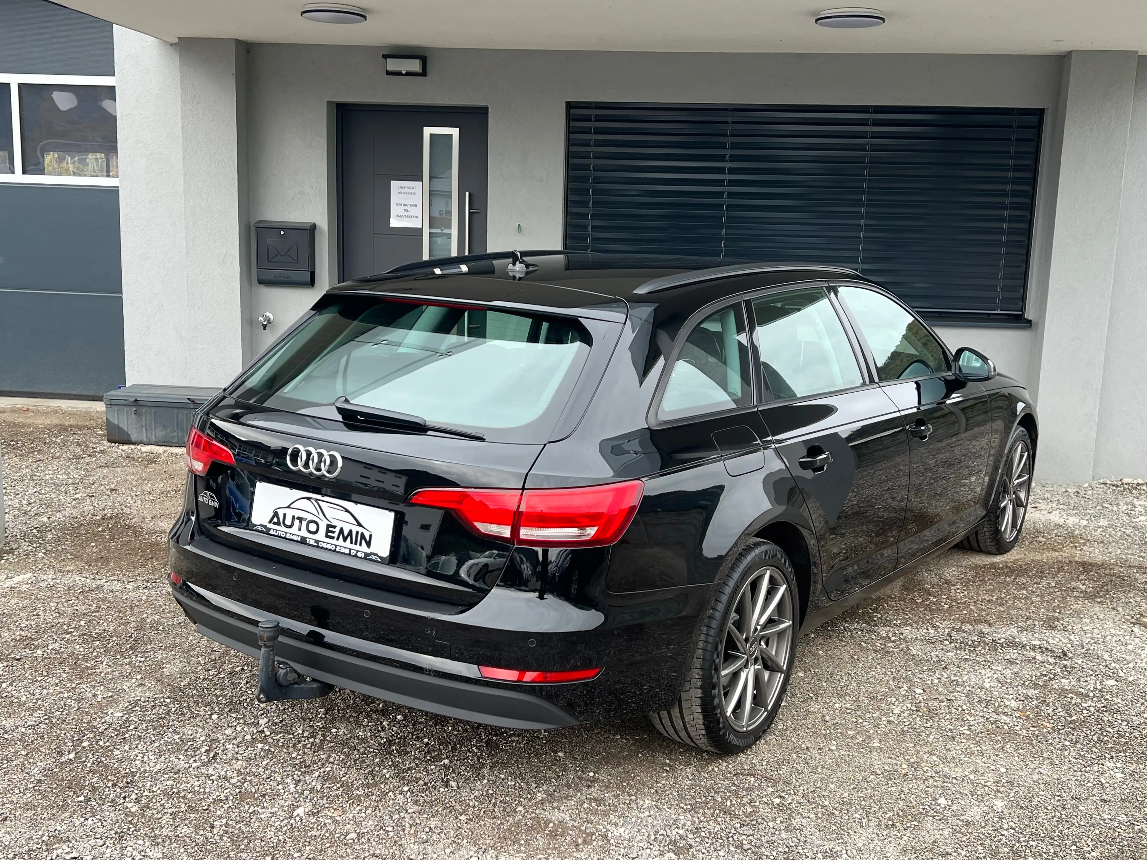 Audi A4 2.0TDI S-Line — photo 5