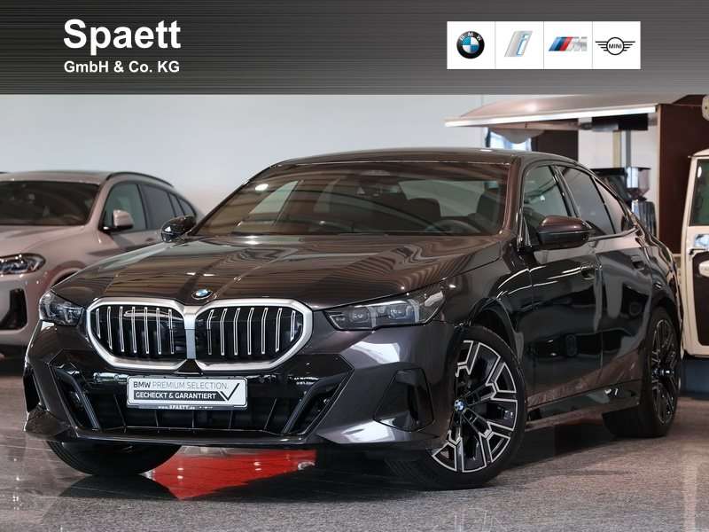 2025 BMW 520