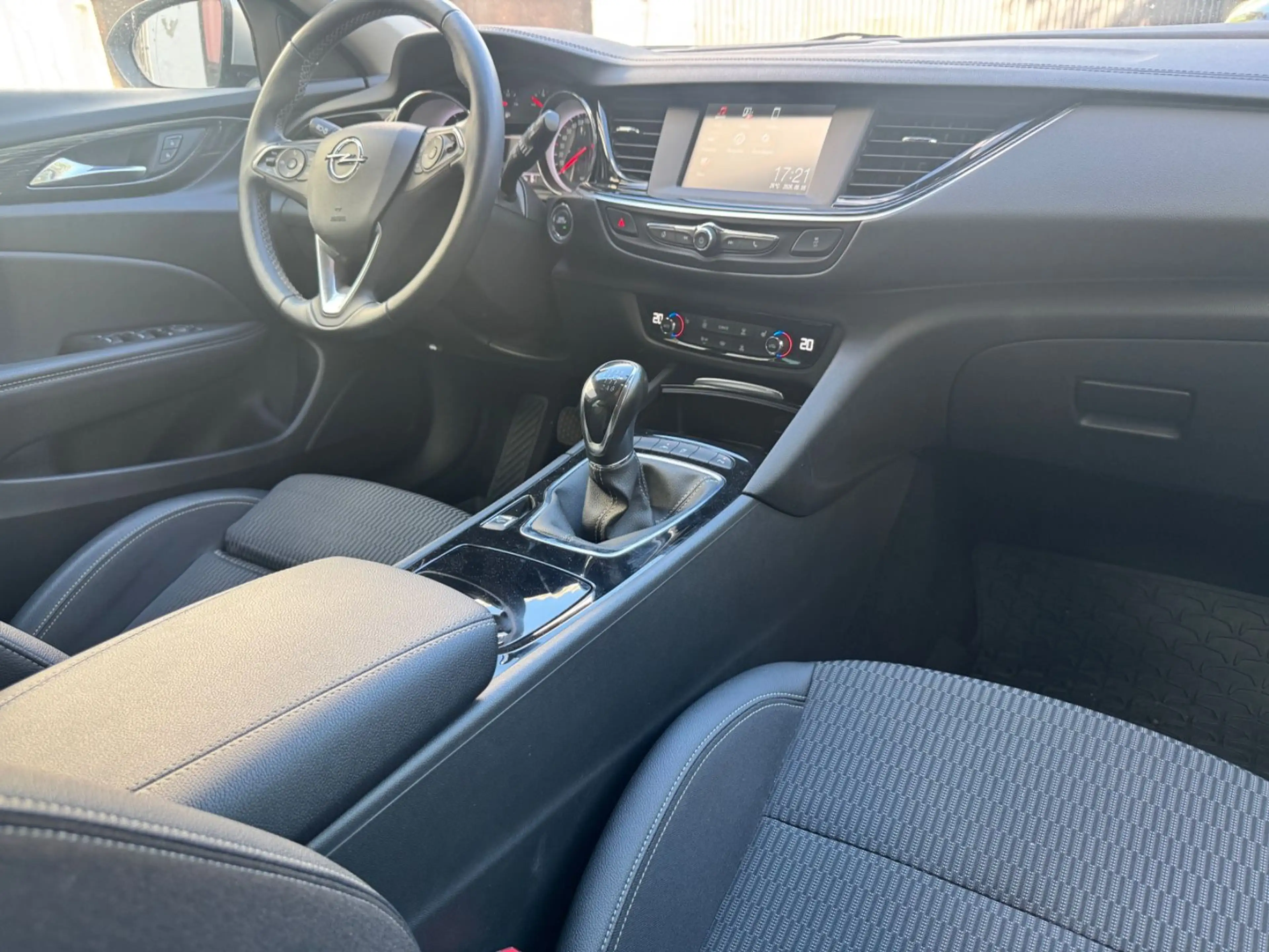 Opel Insignia B Sports Tourer Innovation — photo 8