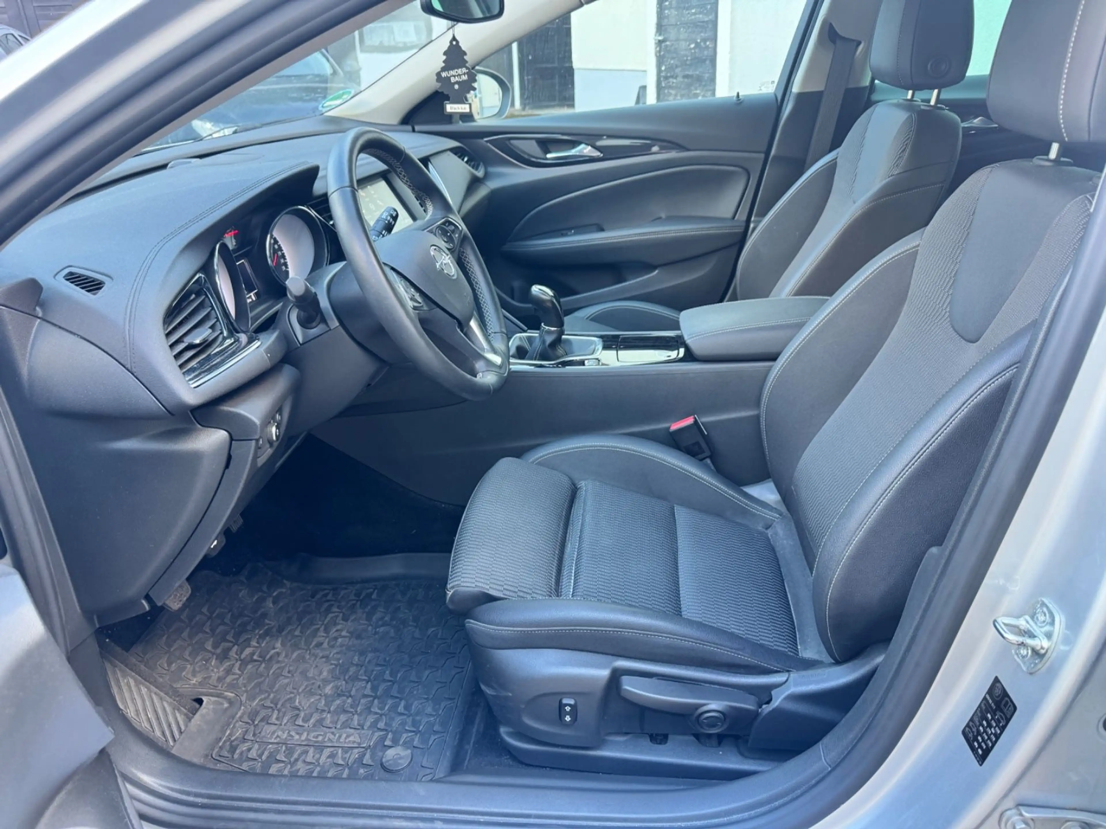 Opel Insignia B Sports Tourer Innovation — photo 7