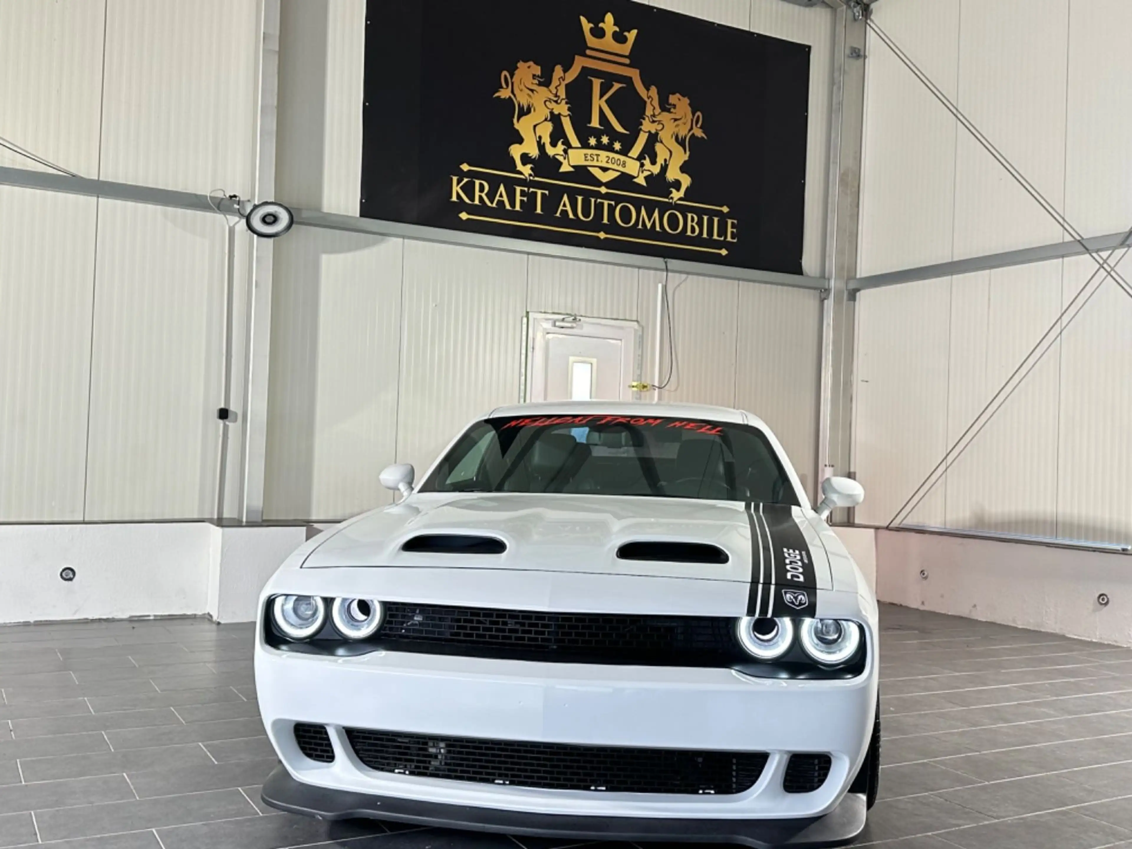 Dodge Challenger 6,2 V8-HELLCAT-H&R-LEDER-NAVI-EXTREM — photo 14