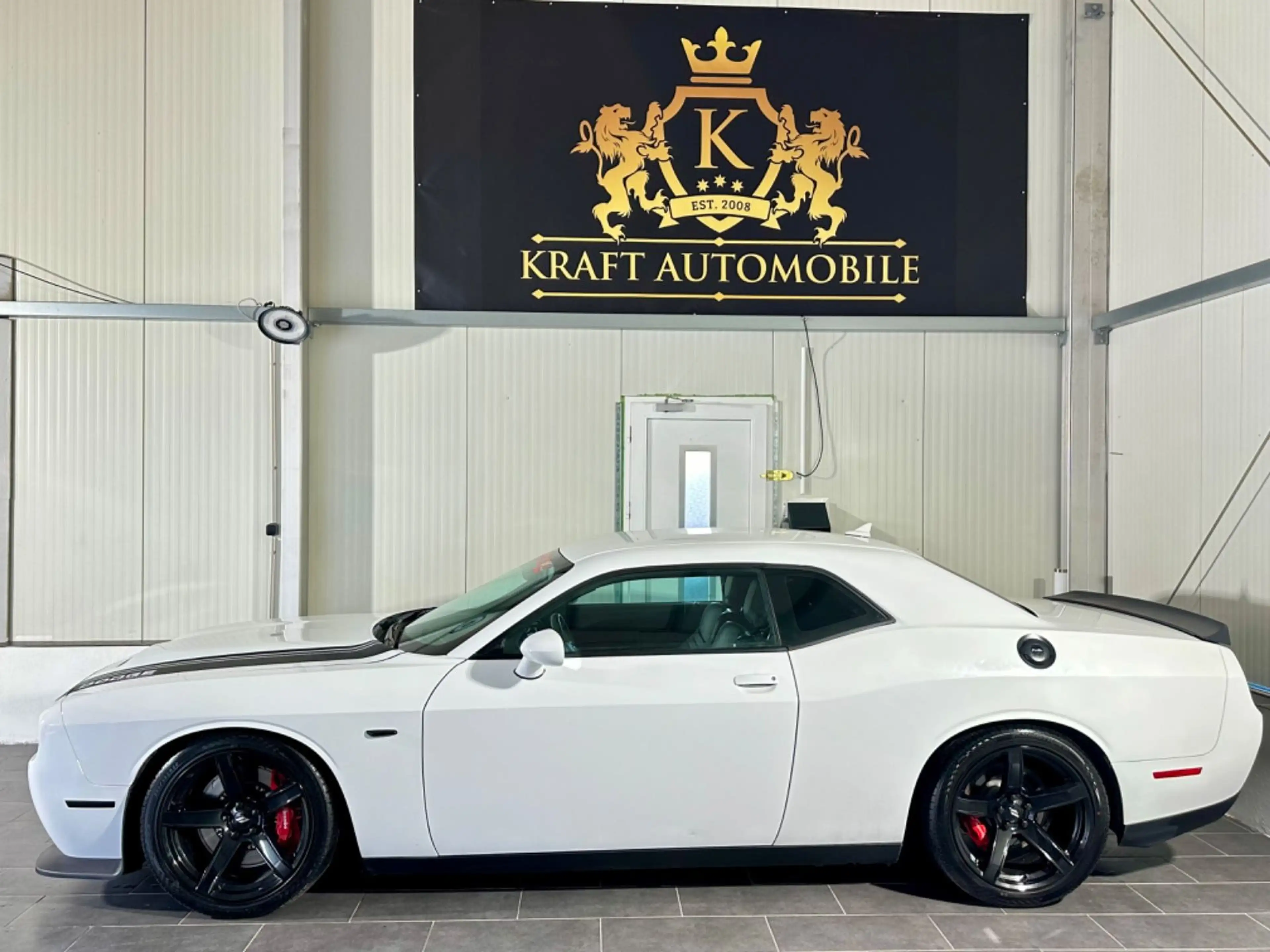 Dodge Challenger 6,2 V8-HELLCAT-H&R-LEDER-NAVI-EXTREM — photo 6