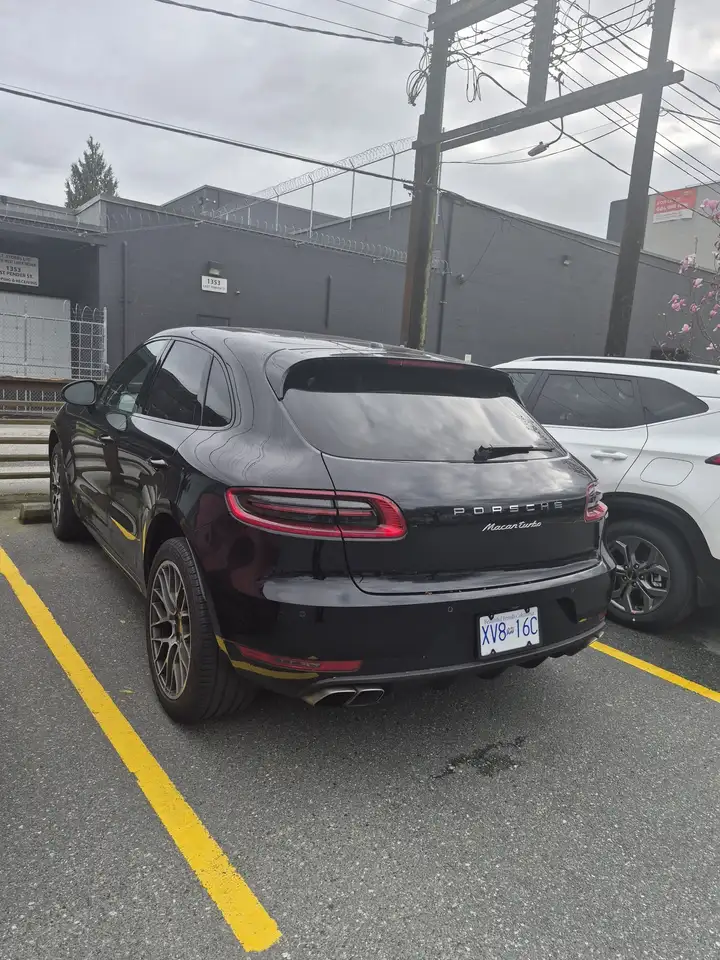 2016 Porsche Macan