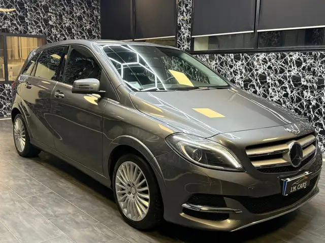 Mercedes-Benz B 200 ngd Premium