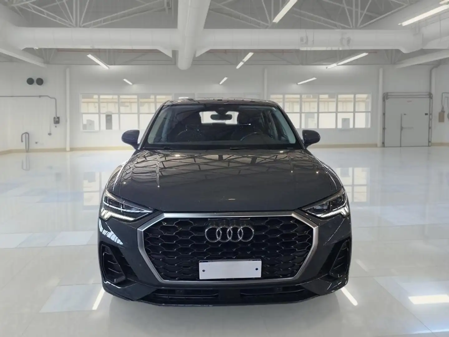 Audi Q3 SPORTBACK 35 TDI S tronic Business Plus - 2