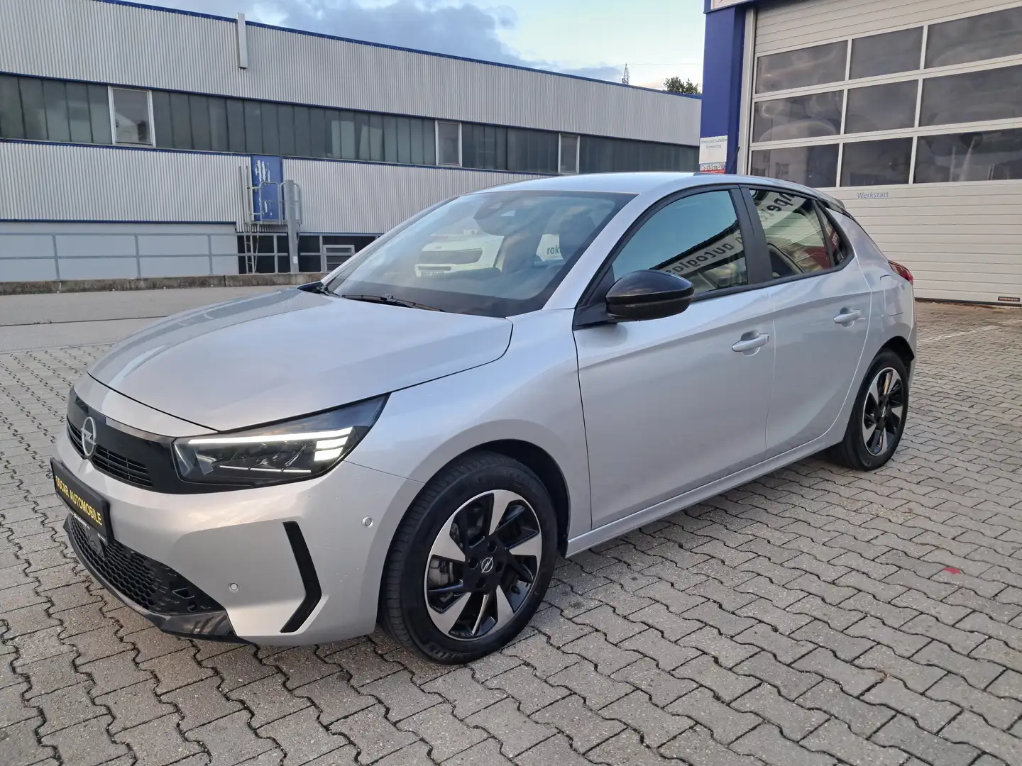 Opel Corsa-e Corsa-E 5-Türer Edition Grau - 2