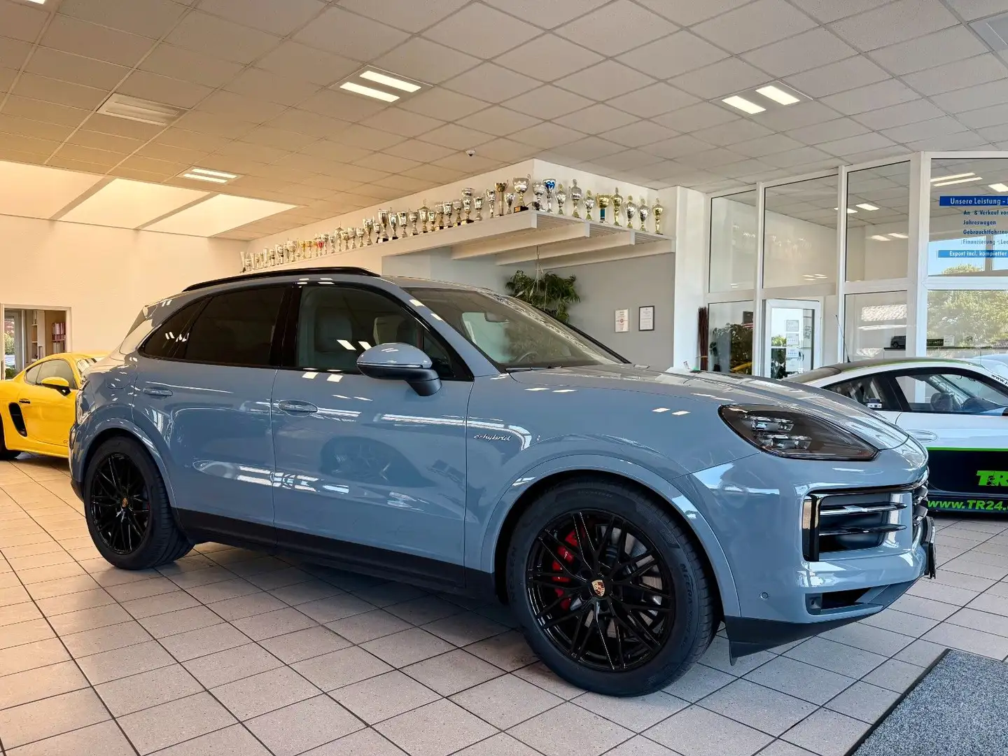 Porsche Cayenne S E-Hybrid Panorama/AHK/Massage/HeadUP Gris - 1
