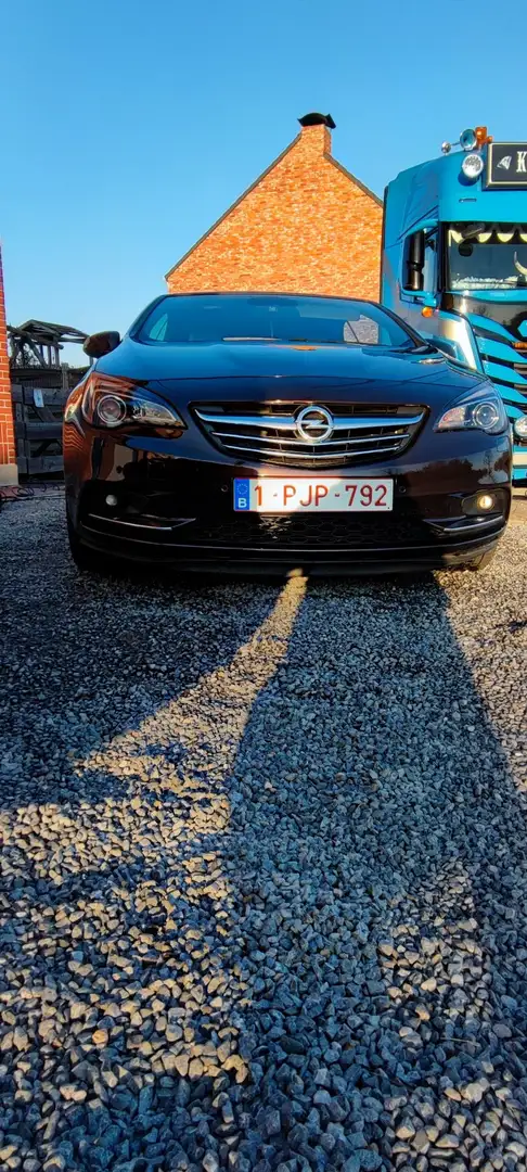 Opel Cascada 1.6 ECOTEC DI Turbo ecoFLEX Start/Stop Edition - 2