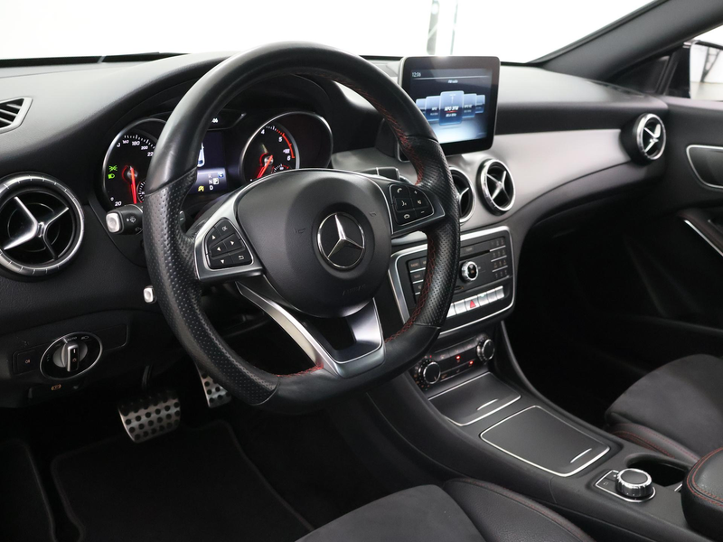 Mercedes-Benz CLA 180 d Business Solution | AMG | Achteruitrijcamera | — photo 7