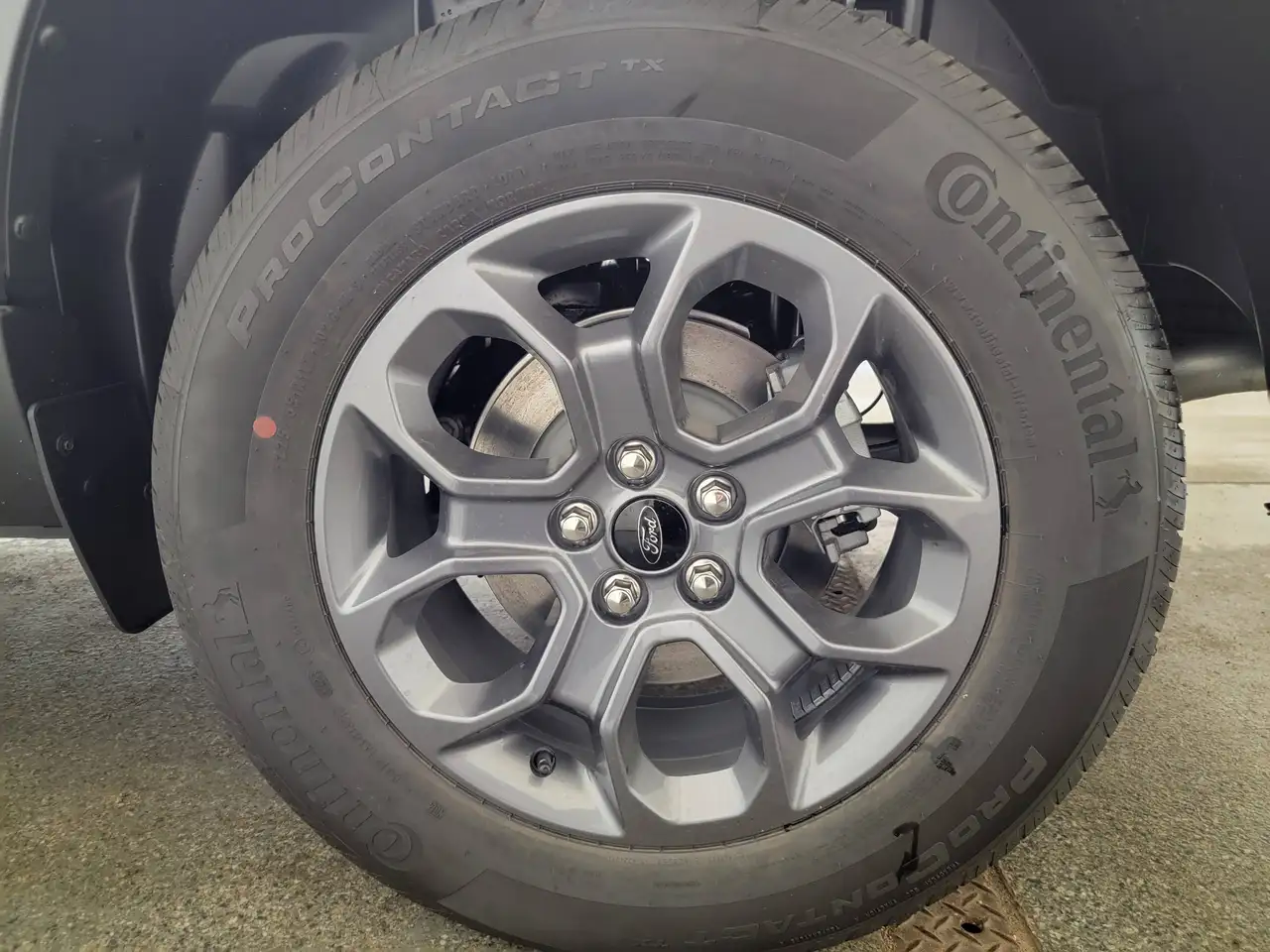 Ford Maverick снимка Ford Maverick