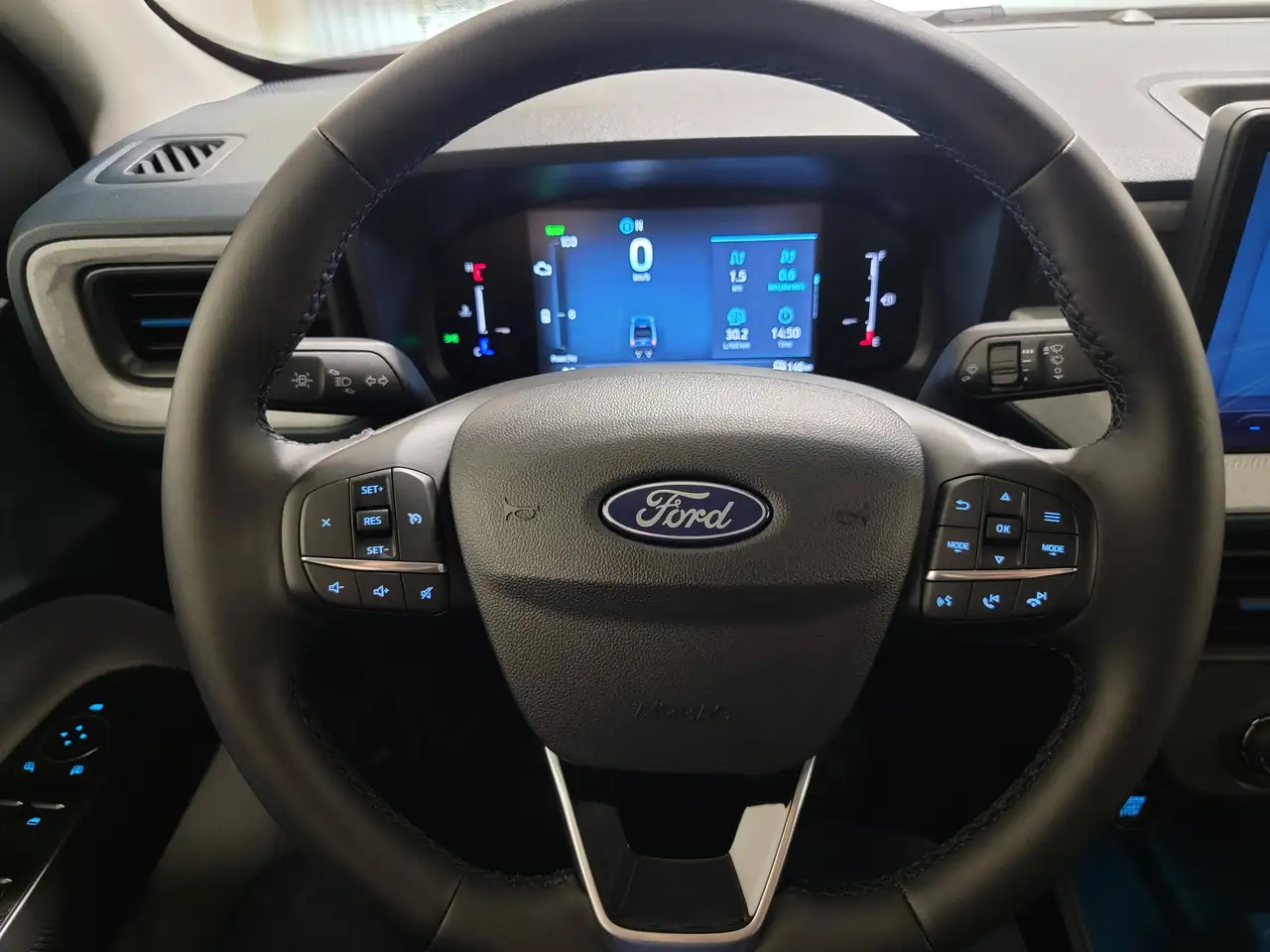 Ford Maverick снимка Ford Maverick