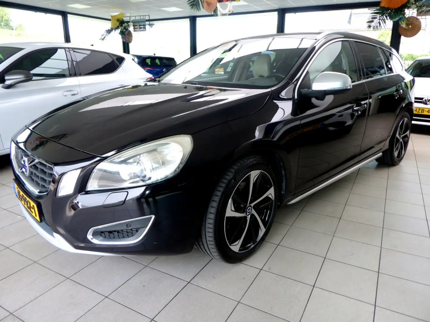 Volvo V60 3.0 T6 AWD Summum 305pk-Bom volle auto-Bijna Joung Noir - 1