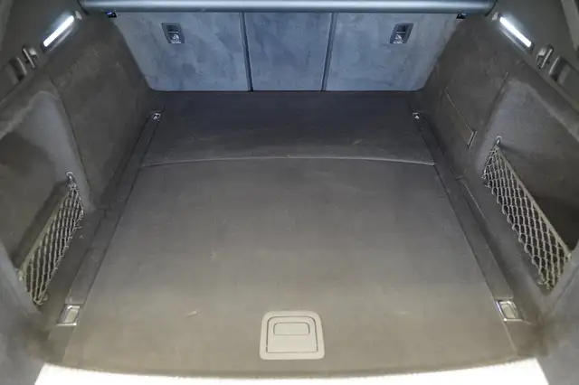 Audi A4 view 17