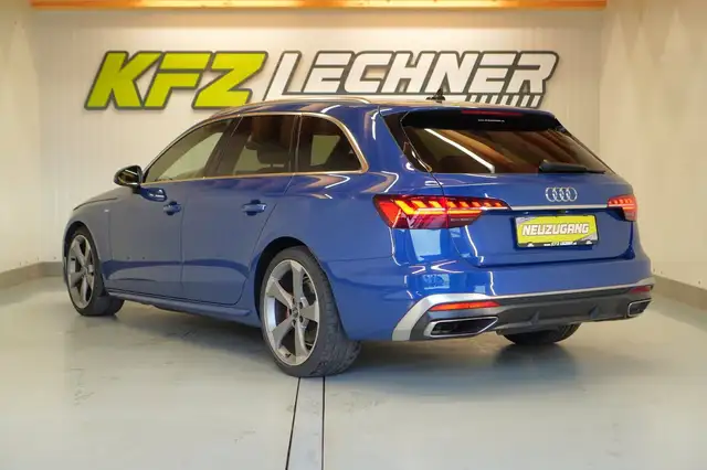 Audi A4 view 7