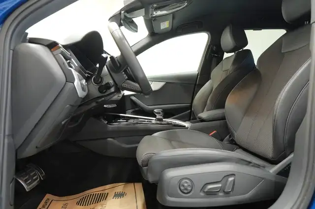 Audi A4 view 15