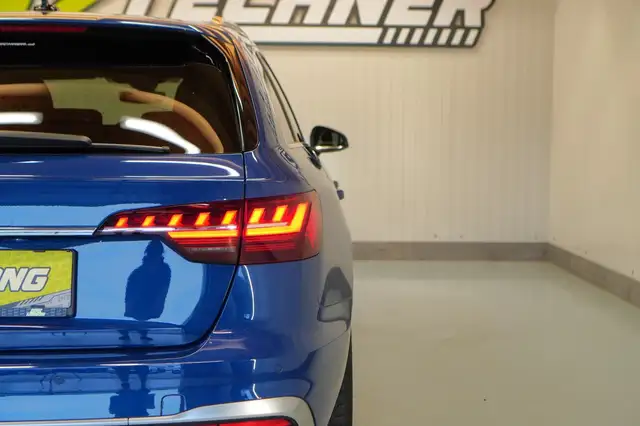 Audi A4 view 6