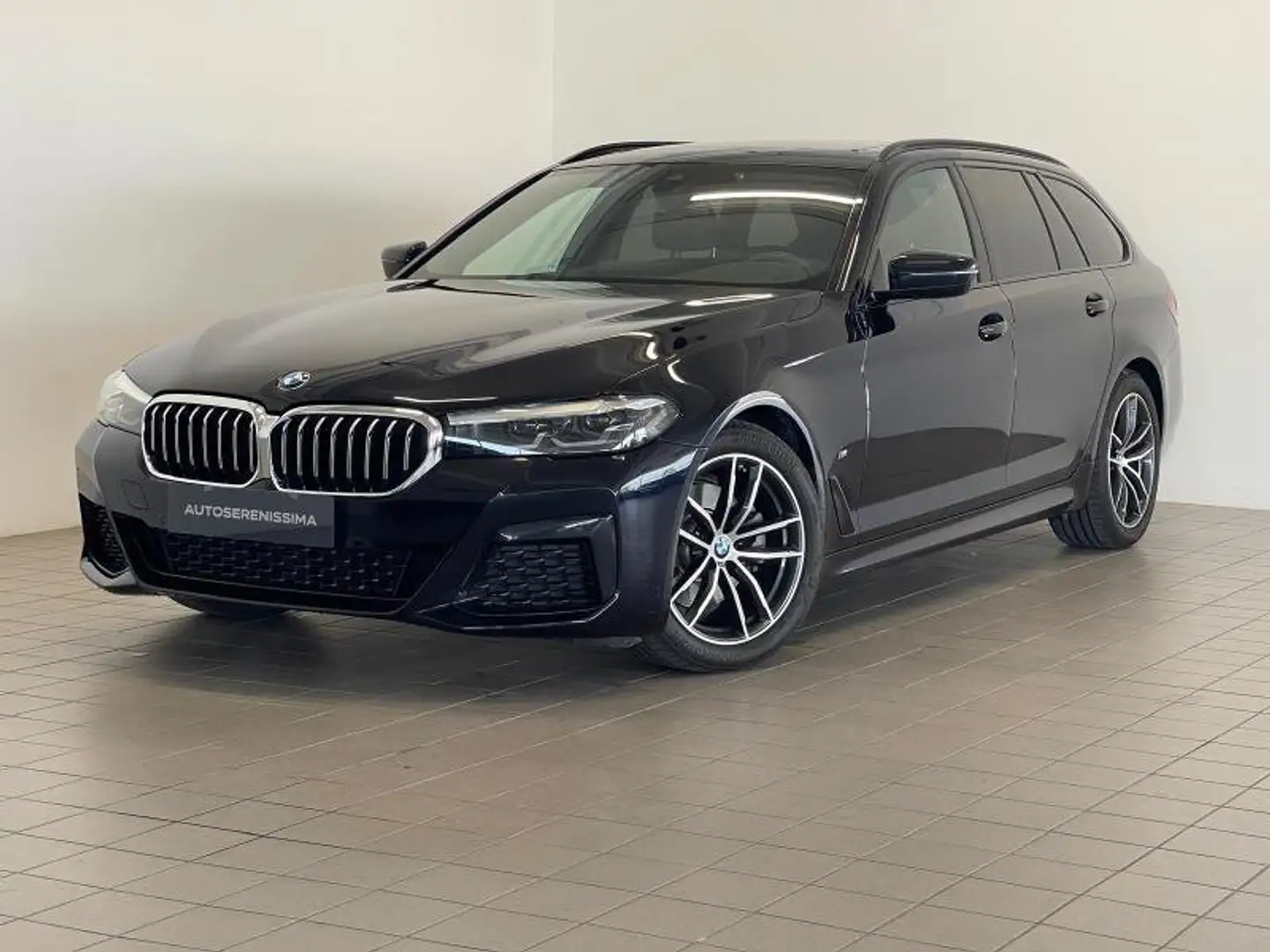 BMW 520 Serie 5(G30/31/F90) 520d 48V xDrive Touring Msport Mavi - 1
