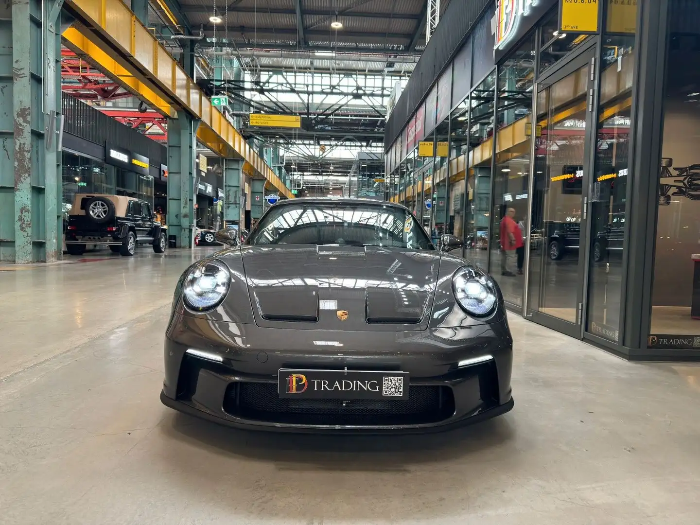 Porsche 992 GT3 Touring-Carbon-Lift-PPF-Exclusive Manufaktur Gris - 2